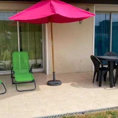 Cozy Cocoon Just A Stone's Throw From The Sea Appartement Le Pouliguen